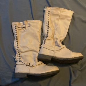 Tan boots
